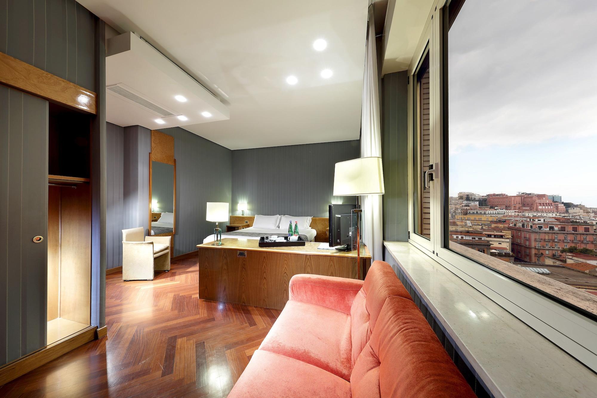 Exe Majestic Hotel Napoli Ngoại thất bức ảnh