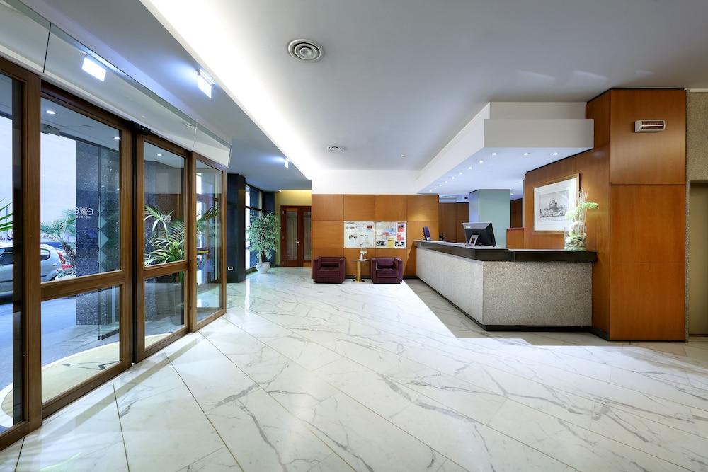 Exe Majestic Hotel Napoli Ngoại thất bức ảnh