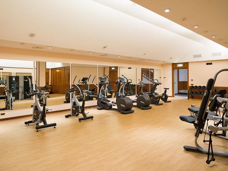 Exe Majestic Hotel Napoli Ngoại thất bức ảnh