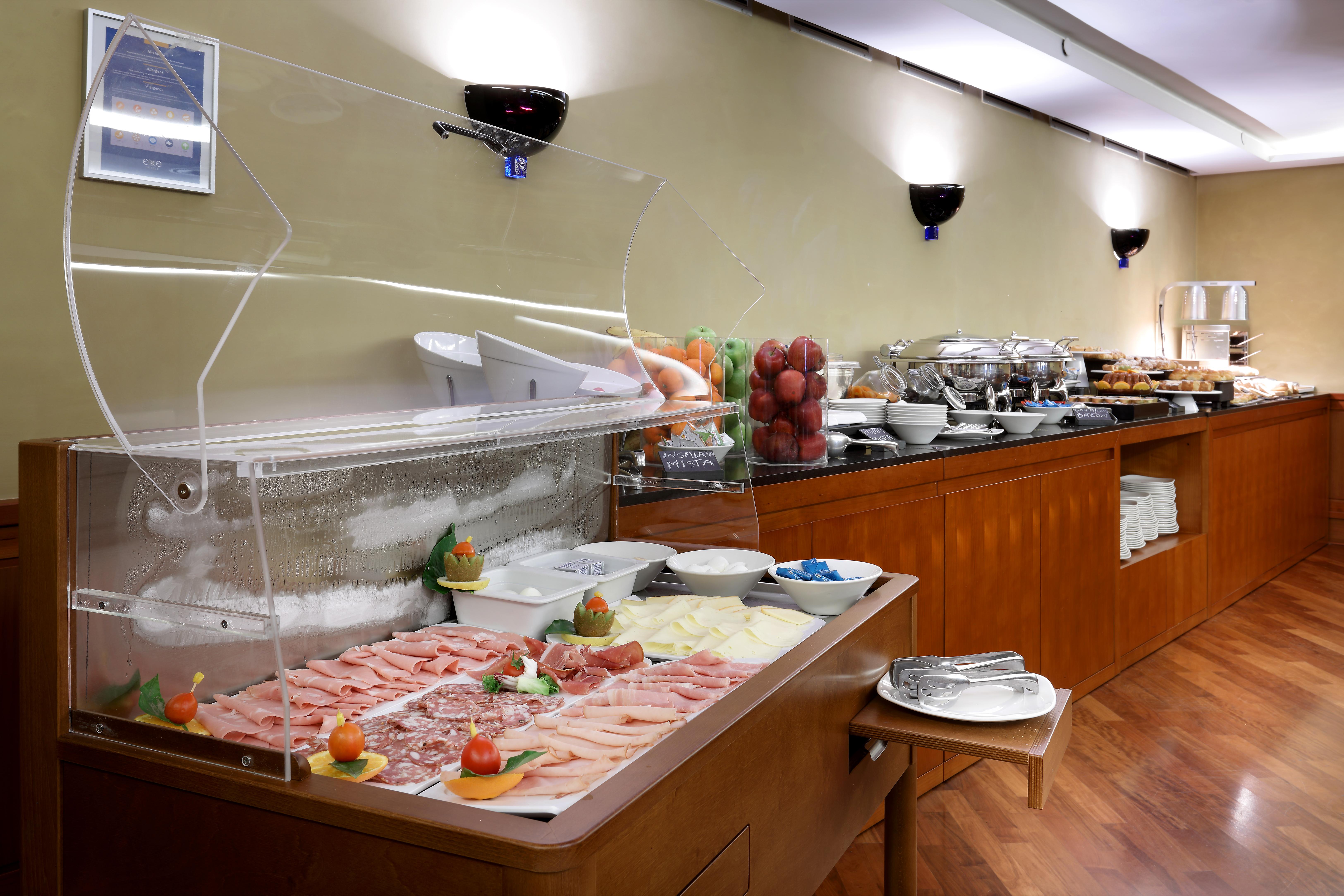 Exe Majestic Hotel Napoli Ngoại thất bức ảnh