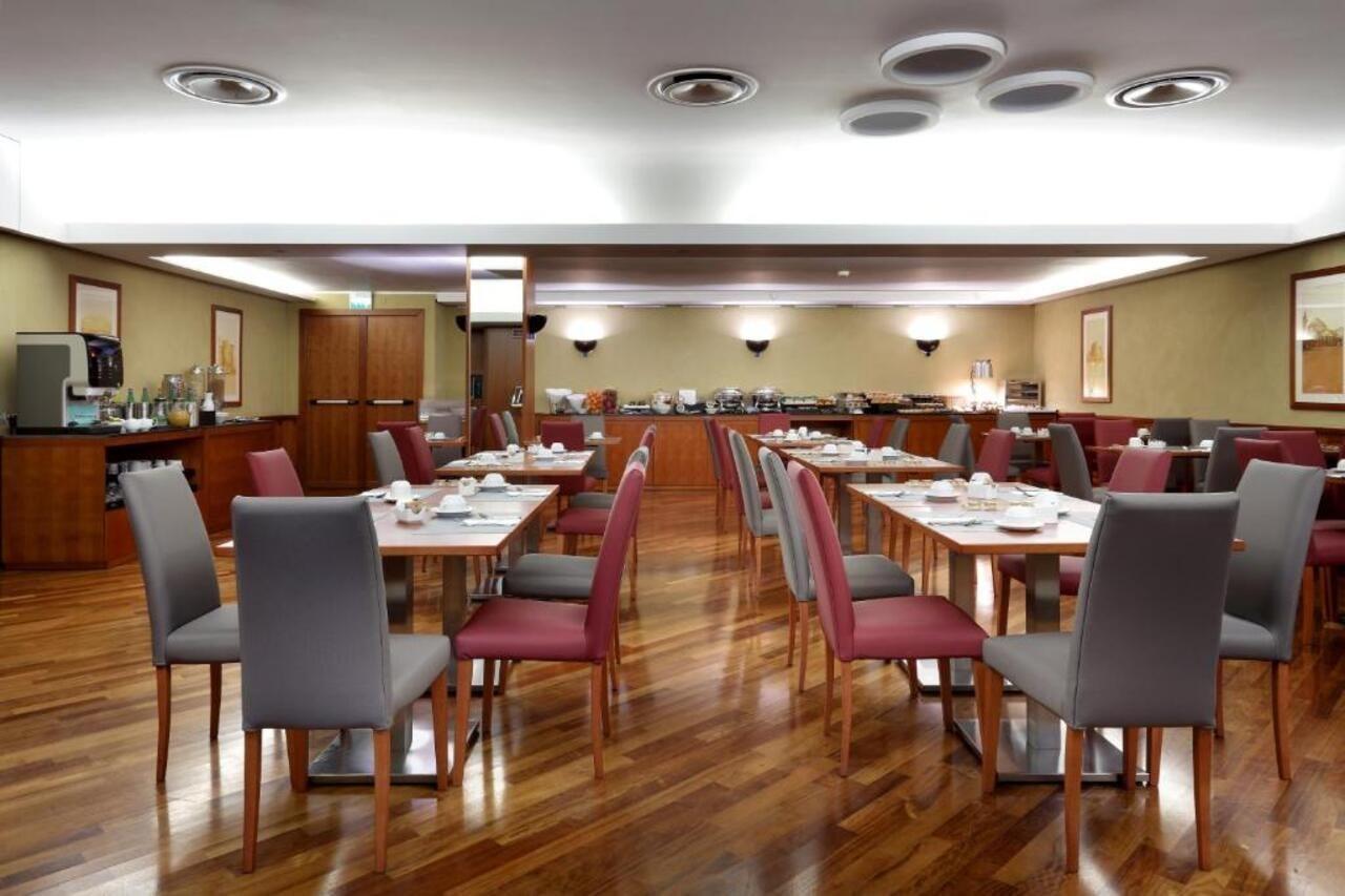 Exe Majestic Hotel Napoli Ngoại thất bức ảnh
