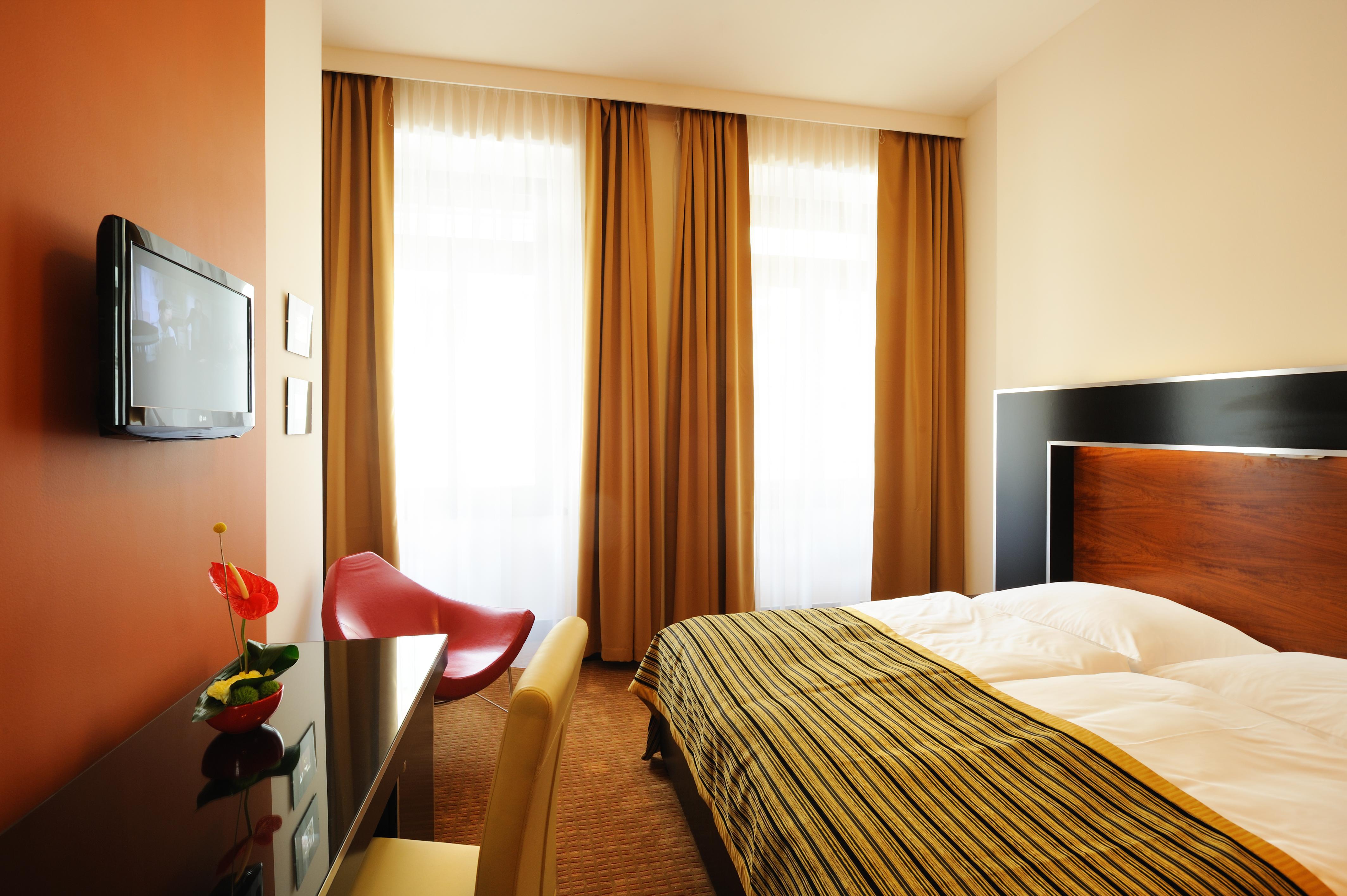 Exe Majestic Hotel Napoli Phòng bức ảnh