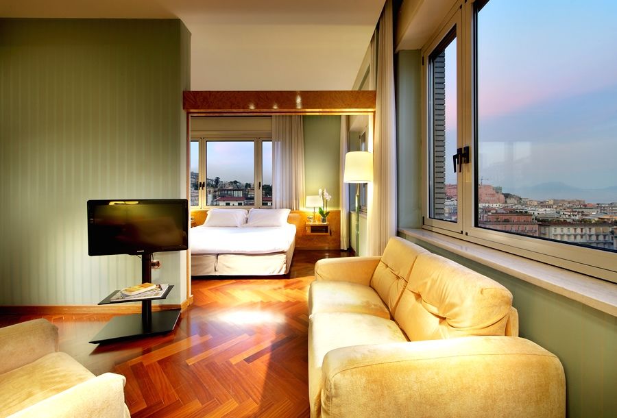 Exe Majestic Hotel Napoli Ngoại thất bức ảnh