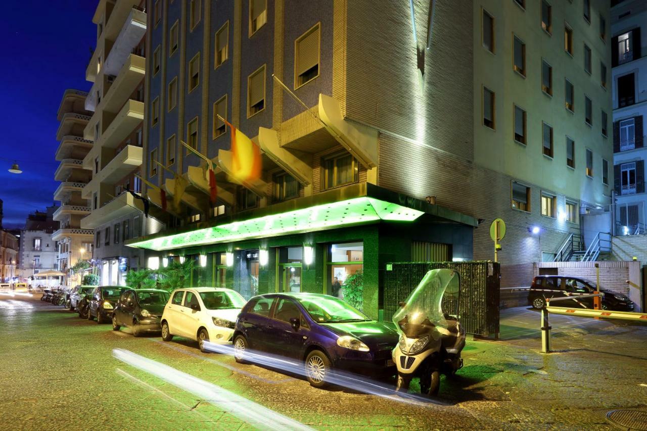 Exe Majestic Hotel Napoli Ngoại thất bức ảnh